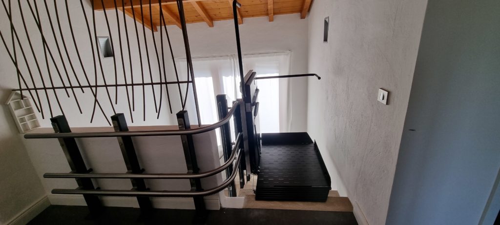 plateforme monte-escaliers