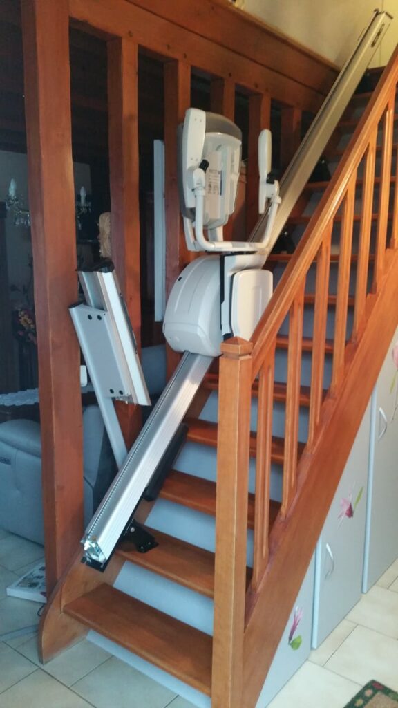 rail repliable du monte escalier pour escalier étroit