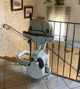 AF2R installateur de chaise monte escalier en Saône et Loire