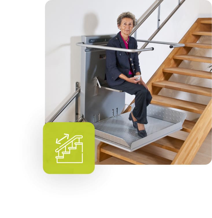 Plateforme d'accès avec escalier tournant