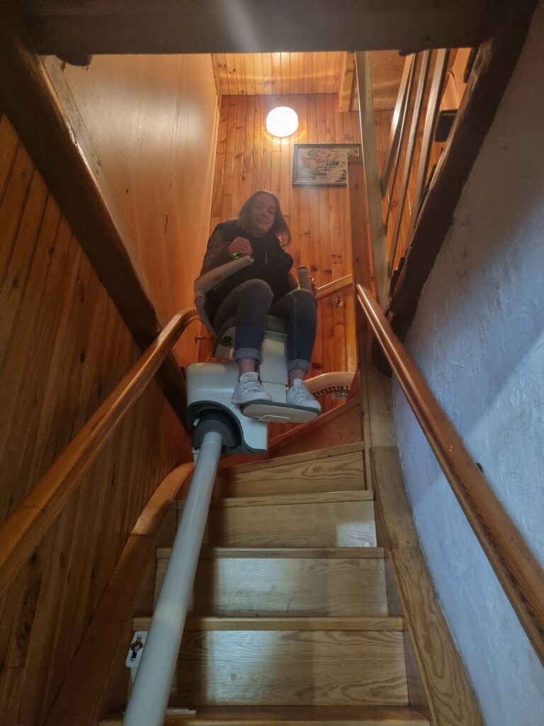 départ court pour cefauteuil monte escalier au Puy en Velay