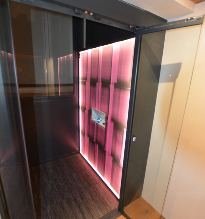 Altica a installé un ascenseur Homelift Aritco dans un chalet en Savoie