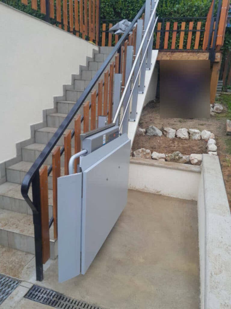 plateforme monte escalier extérieur sema
