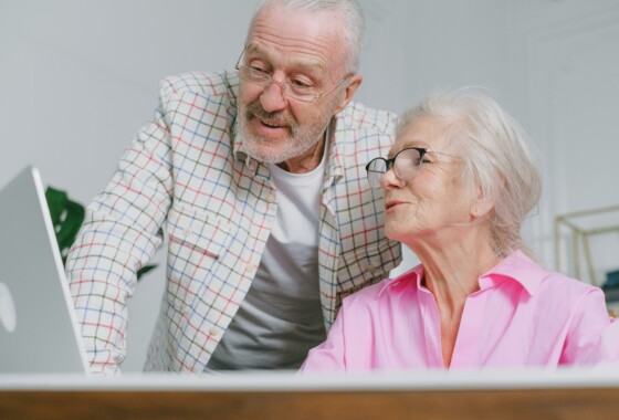 aides-financieres-monte-escaliers-2026-personnes-agees