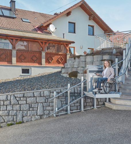 plateforme monte-escalier pmr